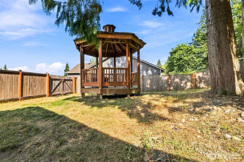 Property photo for 914 288th Street Ct E, Roy photo 16