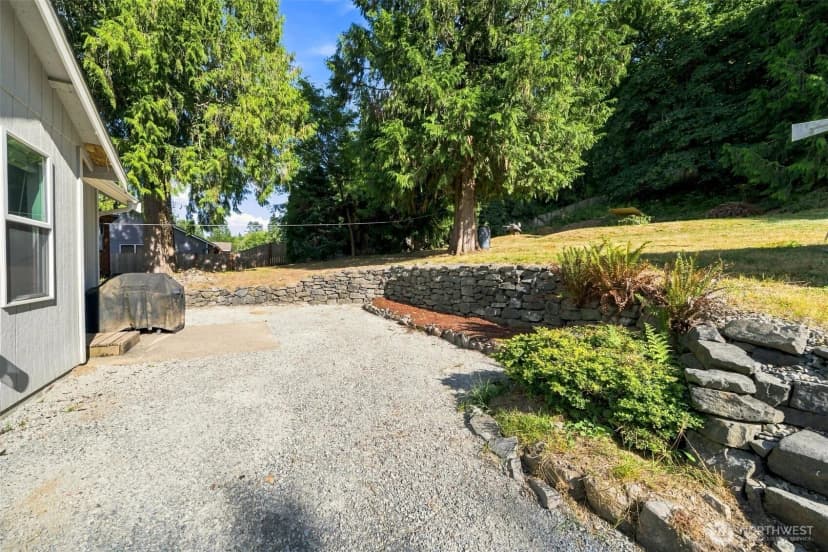 Property photo for 914 288th Street Ct E, Roy photo 17