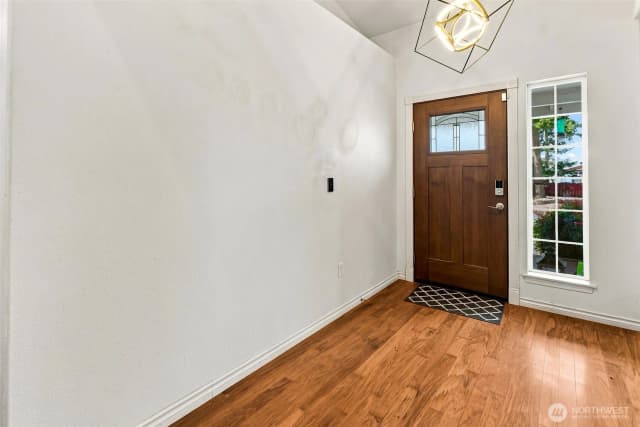 Property photo for 914 288th Street Ct E, Roy photo 4