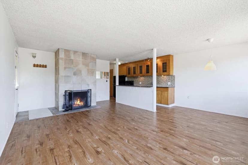 Property photo for 2657 Thorndyke Avenue W, Seattle photo 6