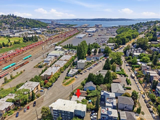 Property photo for 2657 Thorndyke Avenue W, Seattle photo 2