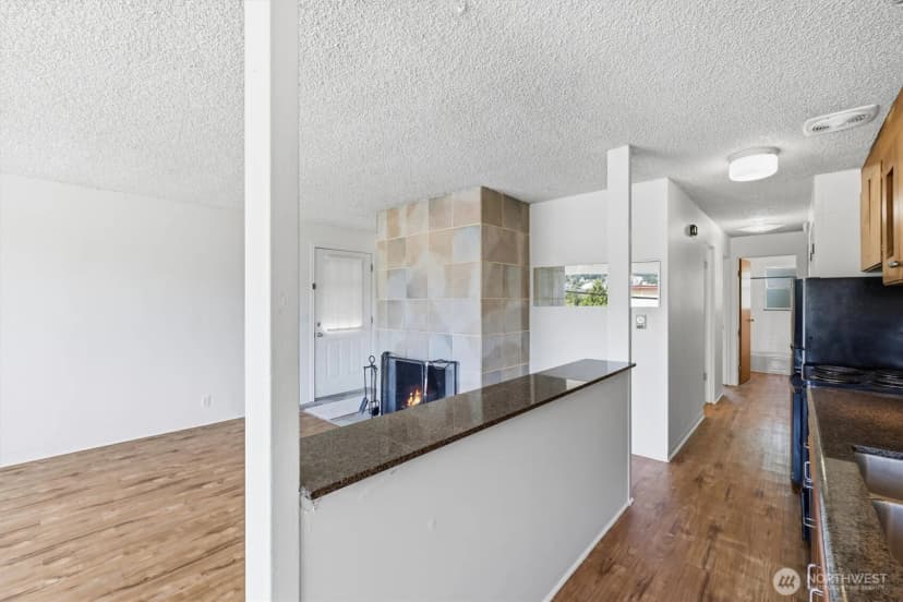 Property photo for 2657 Thorndyke Avenue W, Seattle photo 10