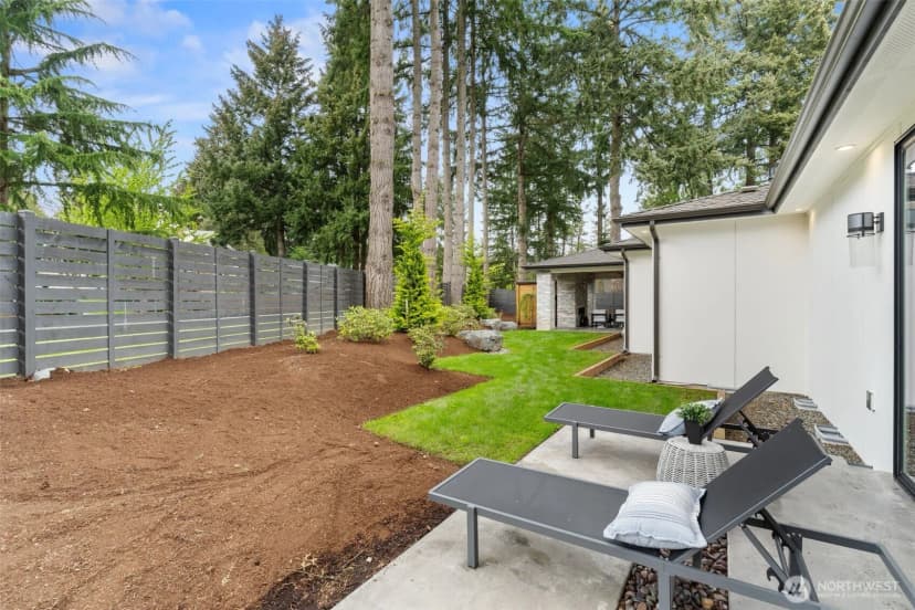 Property photo for 12608 Ne 30th Street, Bellevue photo 26