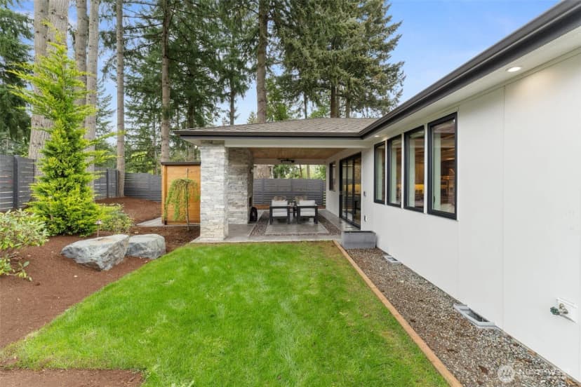 Property photo for 12608 Ne 30th Street, Bellevue photo 37