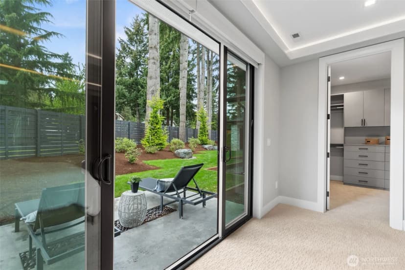 Property photo for 12608 Ne 30th Street, Bellevue photo 25