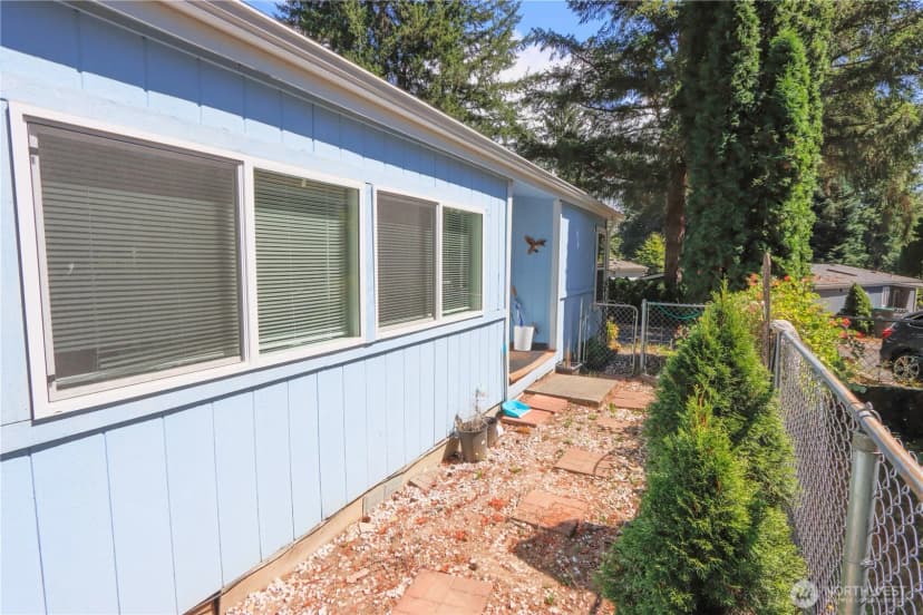 Property photo for 9065 Steele Creek Loop Ne, Bremerton photo 16
