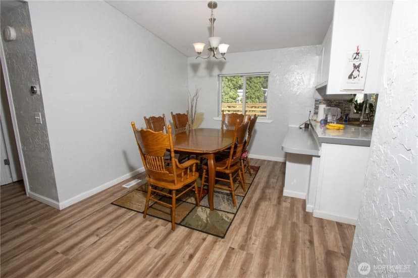 Property photo for 9065 Steele Creek Loop Ne, Bremerton photo 7