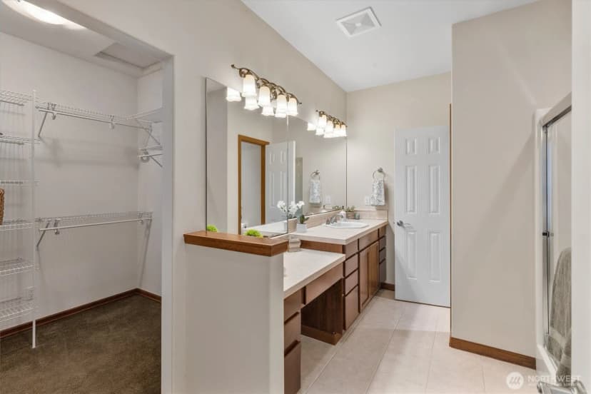 Property photo for 2109 Russell Road, Snohomish photo 15
