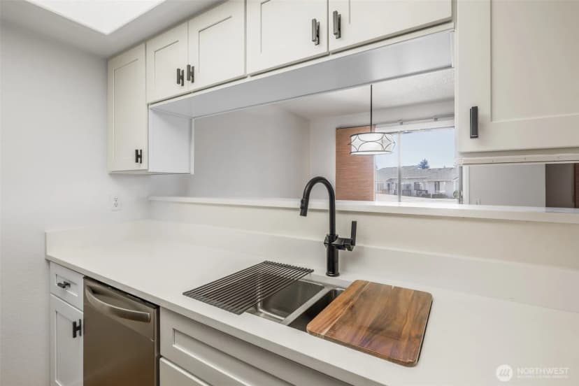 Property photo for 25027 110th Pl Se #17d, Kent photo 18