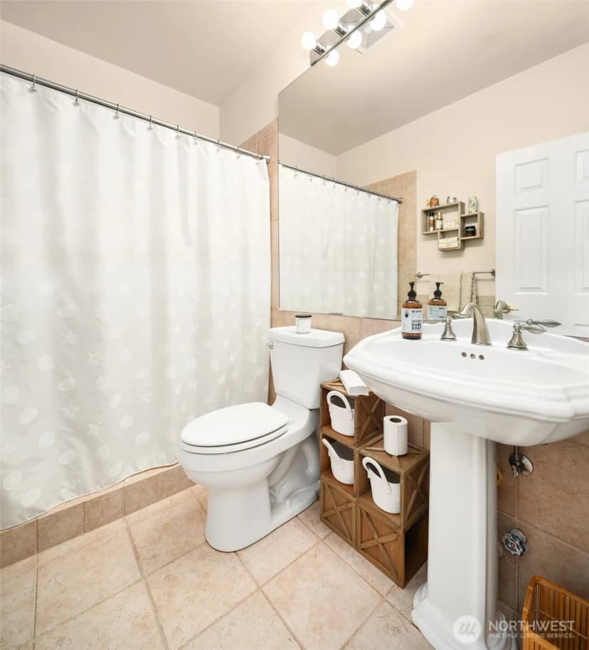 Property photo for 7117 87th Avenue Court Sw, Lakewood photo 21