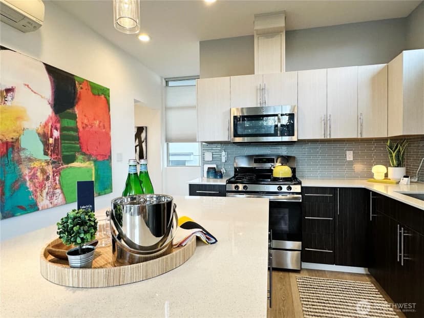 Property photo for 3638 Courtland Place S #b, Seattle photo 6
