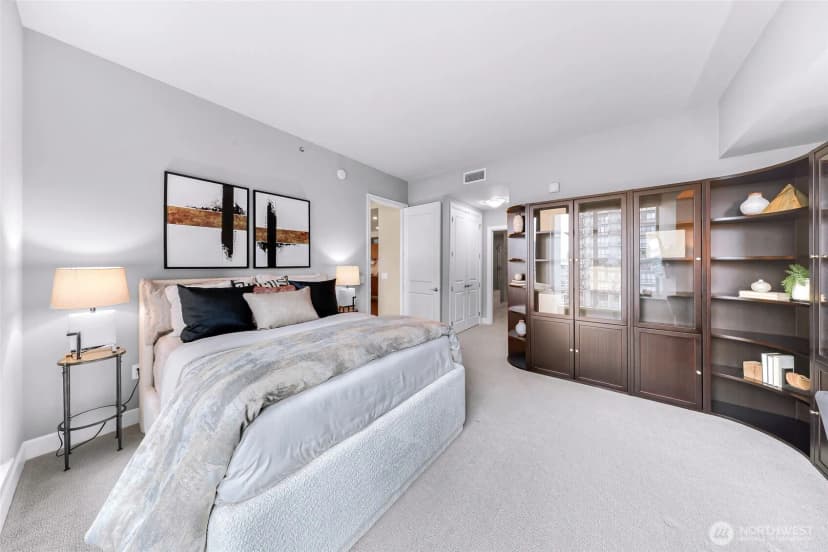 Property photo for 1920 4th Avenue #2605, Seattle photo 13