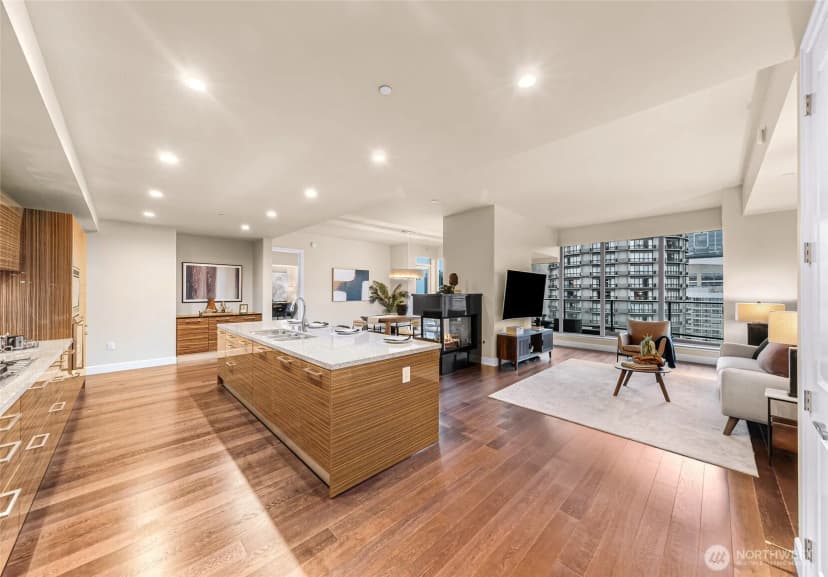 Property photo for 1920 4th Avenue #2605, Seattle
