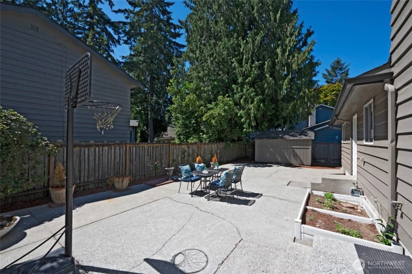 Property photo for 305 Nw 198th Street, Shoreline photo 38