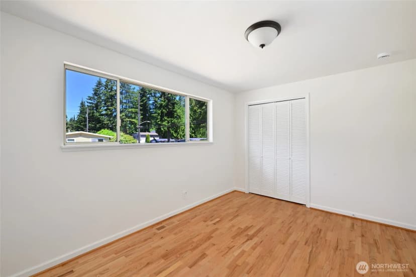 Property photo for 305 Nw 198th Street, Shoreline photo 28