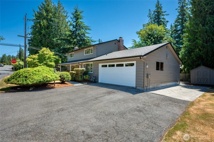 Property photo for 305 Nw 198th Street, Shoreline photo 3