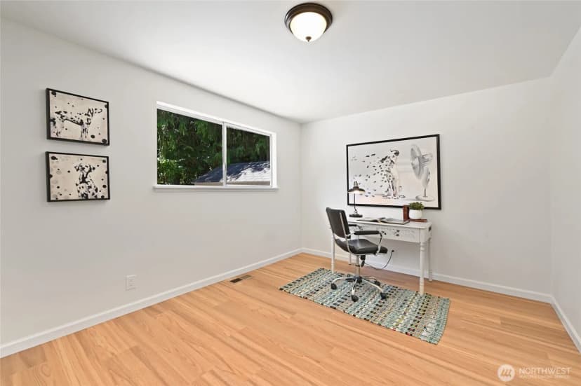Property photo for 305 Nw 198th Street, Shoreline photo 21