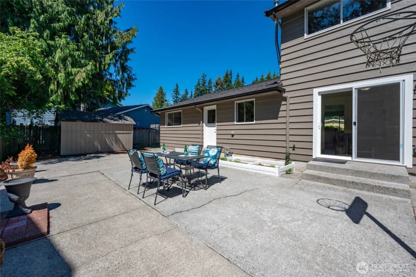 Property photo for 305 Nw 198th Street, Shoreline photo 36