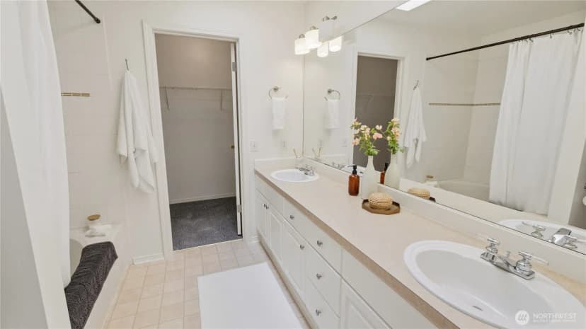 Property photo for 424 228th Street Sw #h203, Bothell photo 22