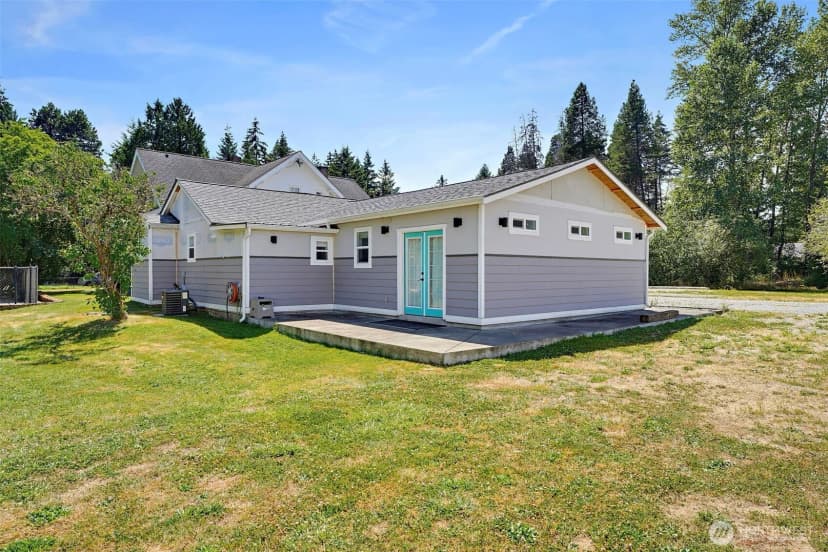 Property photo for 811 121st E, Tacoma photo 11