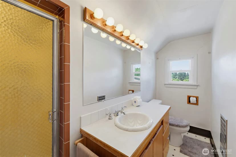 Property photo for 811 121st E, Tacoma photo 26