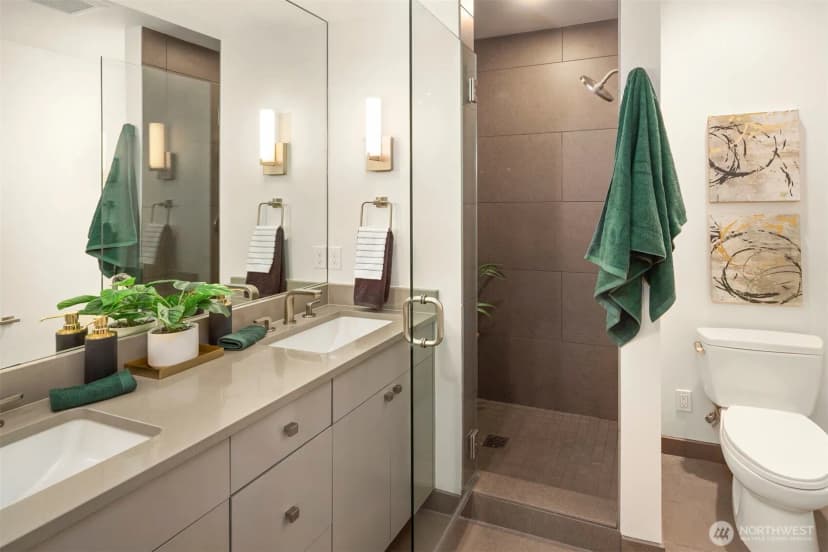 Property photo for 2834 Fairview Avenue E, Seattle photo 11