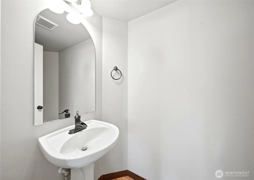 Property photo for 10606 Se 15th Street, Lake Stevens photo 9