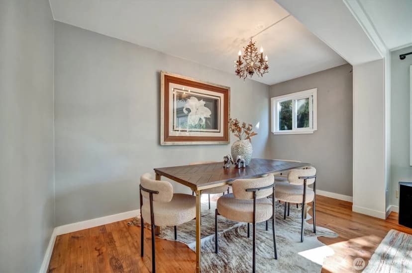 Property photo for 2111 E John Street #204, Seattle photo 12