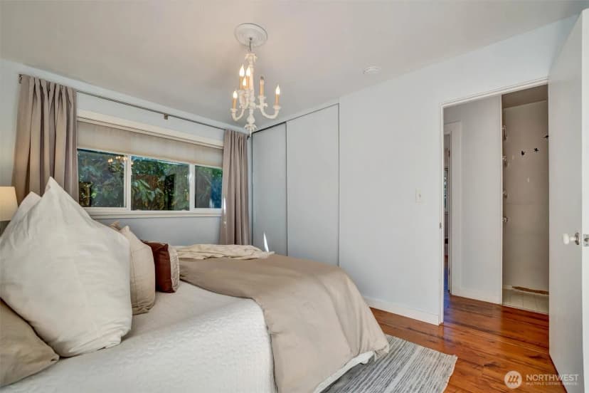 Property photo for 2111 E John Street #204, Seattle photo 21