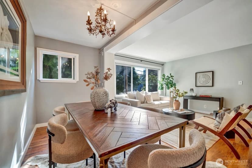 Property photo for 2111 E John Street #204, Seattle photo 15