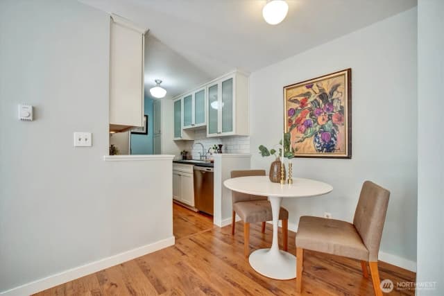 Property photo for 2111 E John Street #204, Seattle photo 5