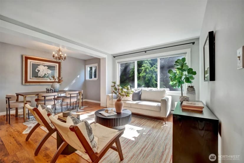 Property photo for 2111 E John Street #204, Seattle photo 3
