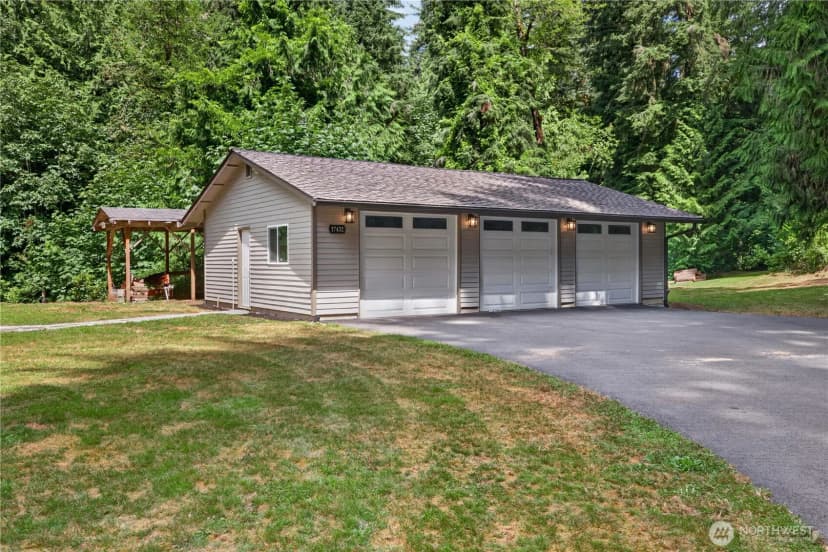 Property photo for 17432 Issaquah Hobart Road Se, Issaquah photo 35