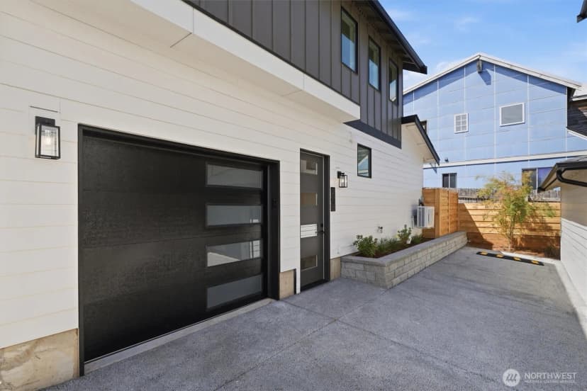 Property photo for 2611 Nw 87th Street, Seattle photo 2