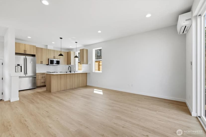 Property photo for 2611 Nw 87th Street, Seattle photo 16