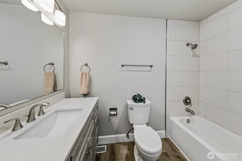Property photo for 25846 185th Place Se, Covington photo 16