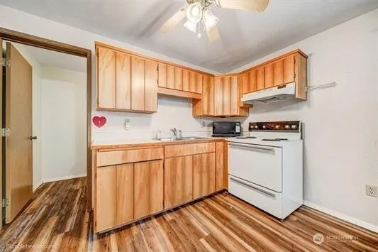 Property photo for 202 Airport Way, Seven Bays photo 33