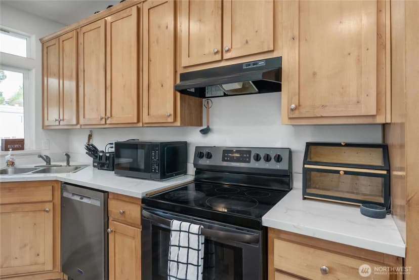 Property photo for 16507 Suntree Court Se, Yelm photo 13