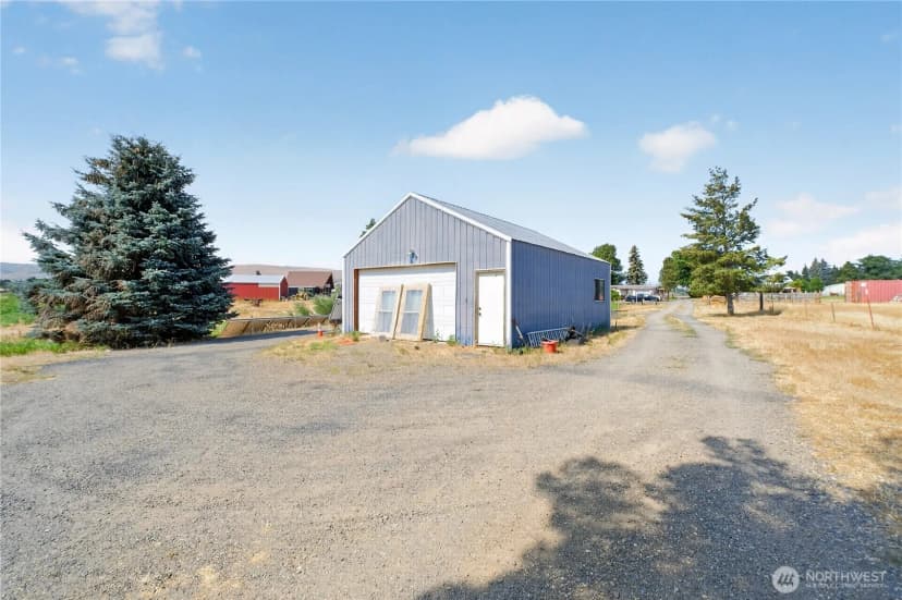 Property photo for 2322 Umptanum Road, Ellensburg photo 3