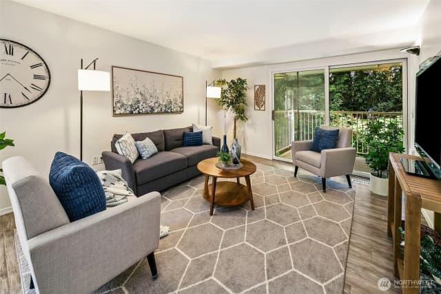 Property photo for 9901 Ne 124th Street #503, Kirkland photo 4