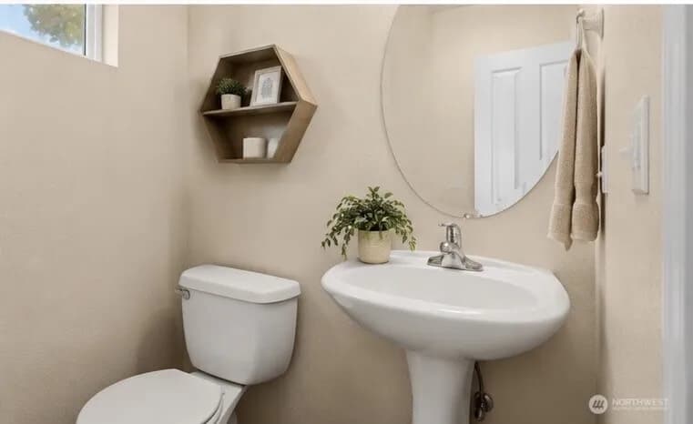 Property photo for 8504 Lackland Court Ne, Lacey photo 8
