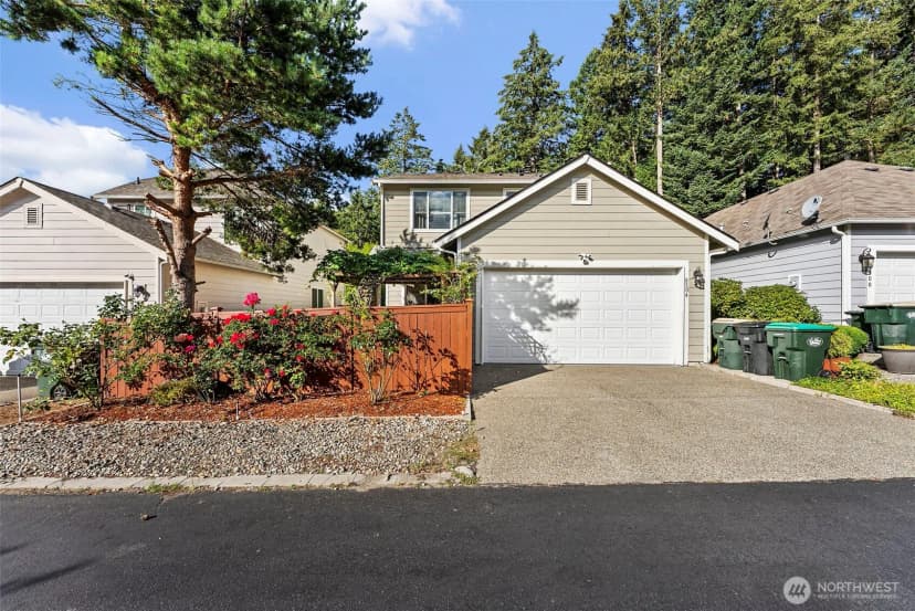 Property photo for 8504 Lackland Court Ne, Lacey photo 17