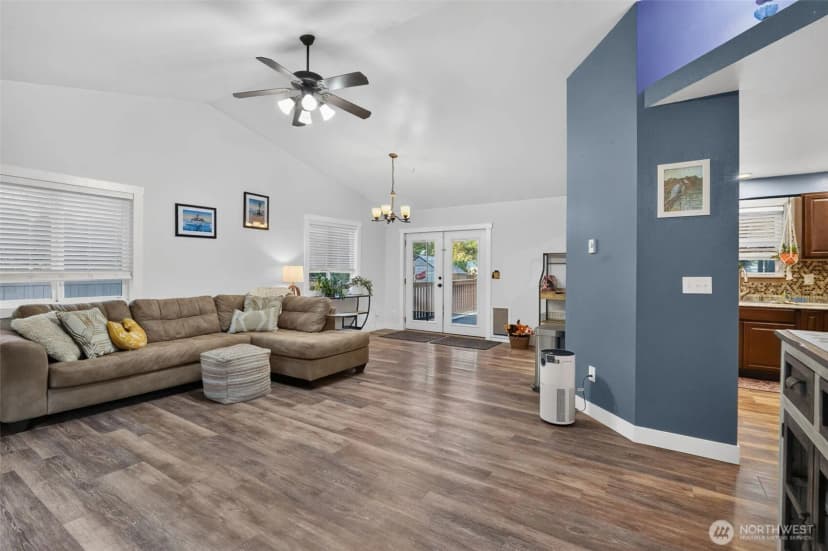 Property photo for 8408 356th Street S, Roy photo 6