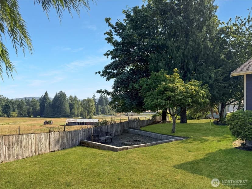 Property photo for 18608 117th Avenue Se, Snohomish photo 26