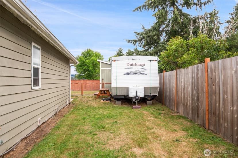 Property photo for 103 Corrin Court Nw, Orting photo 26