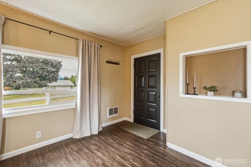 Property photo for 131 Niblett Way, Longview photo 4