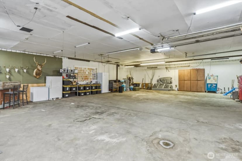 Property photo for 131 Niblett Way, Longview photo 28
