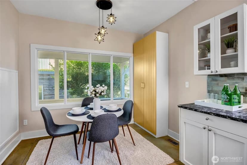 Property photo for 1911 9th Avenue W, Seattle photo 15