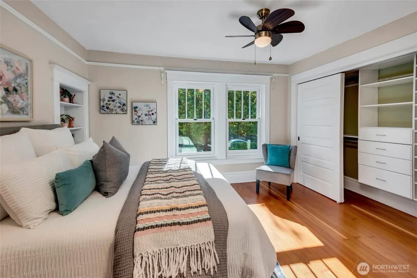 Property photo for 1911 9th Avenue W, Seattle photo 17