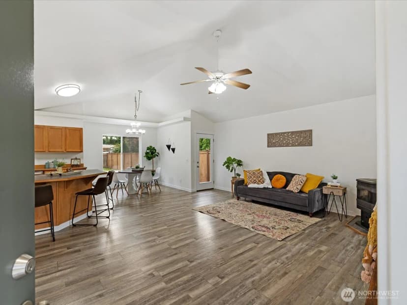 Property photo for 17228 120th Place Ne, Arlington photo 6
